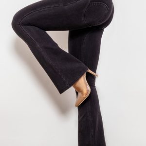Buttoned Flare Jeans